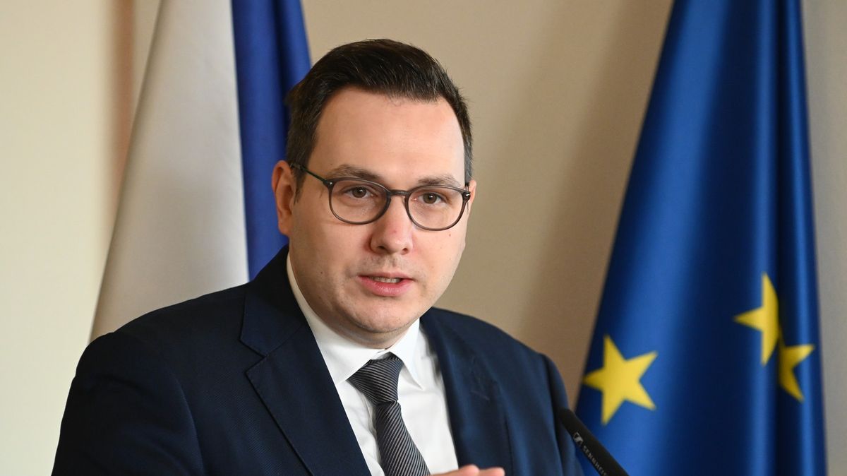 Lipavský ukázal Lavrovovi diplomatický prostředníček